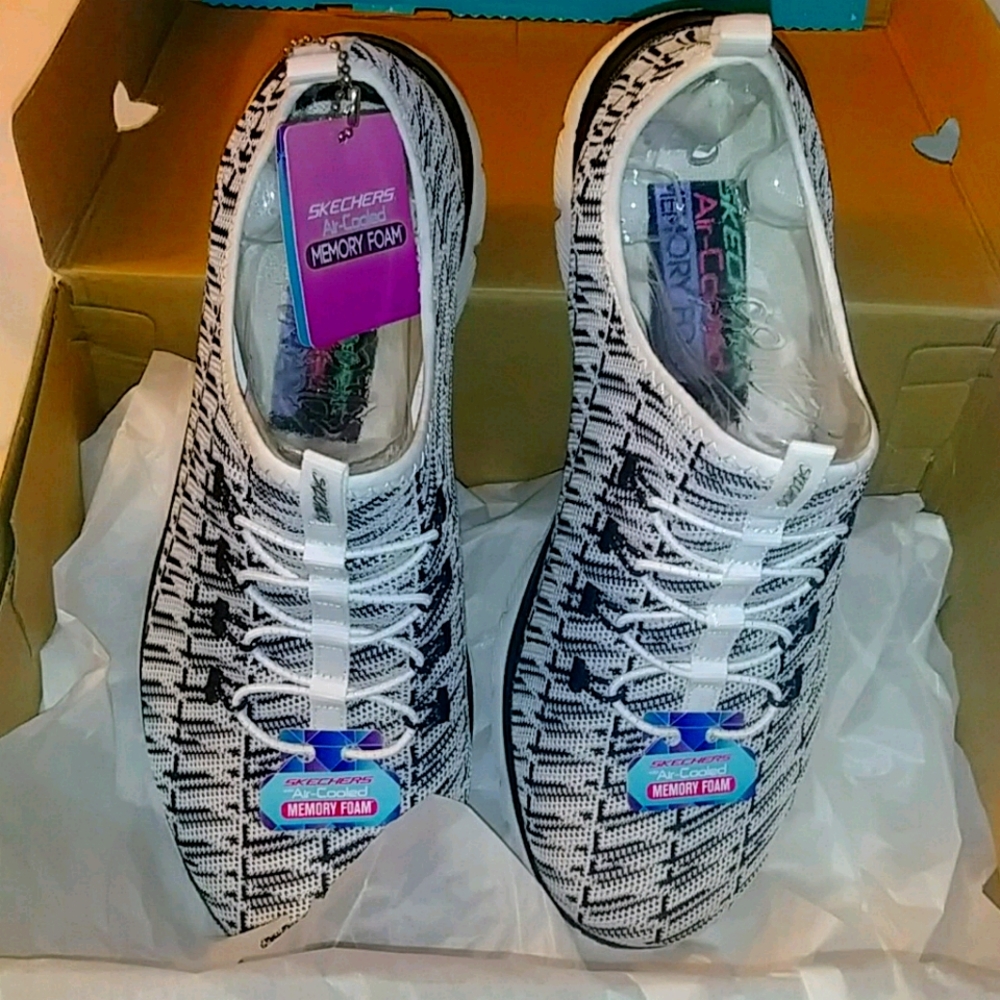 Sketcher's shoes